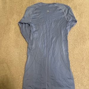 NWOT lululemon size 0 swiftly tech long sleeve